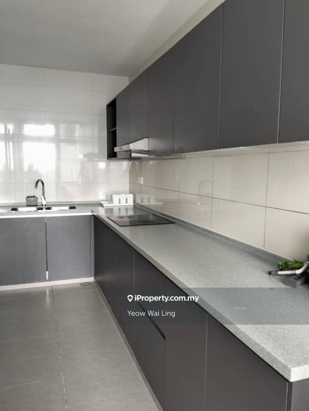 Condominium for Sale in Lakefront Residence by Yeow Wai Ling - iProperty.com.my