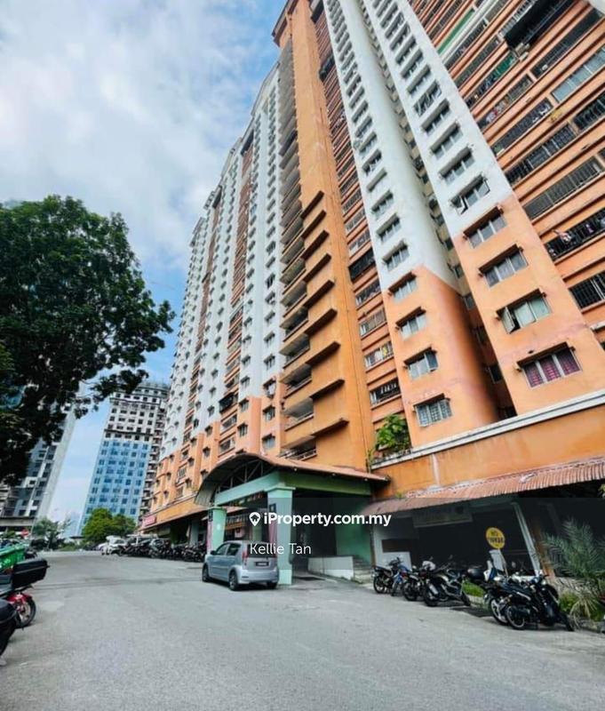 For Sale - Flora Damansara Flat