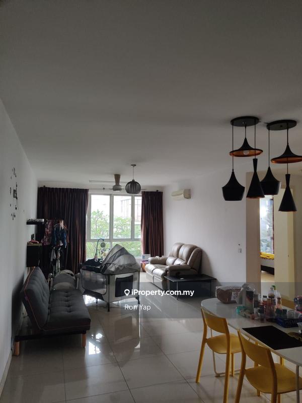 For Sale - Menjalara 18