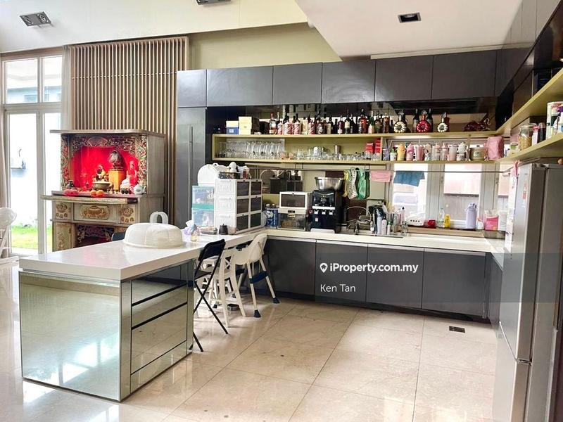 Bungalow House untuk Dijual di Country Heights Damansara, Kuala Lumpur oleh Ken Tan - iProperty.com.my