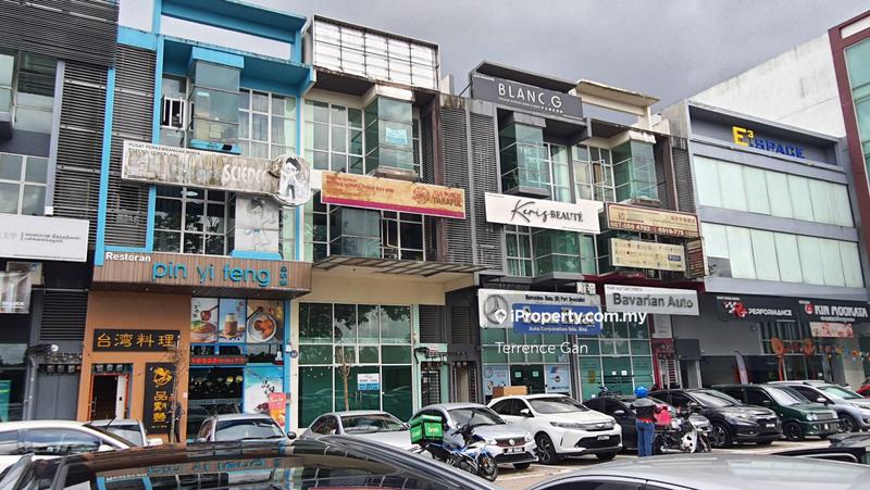 For Sale - DANGA UTAMA  3.5 STOREY SHOP JALAN PERTAMA 1 FRONTING MAIN ROAD NEAR SUTERA UTAMA SKUDAI