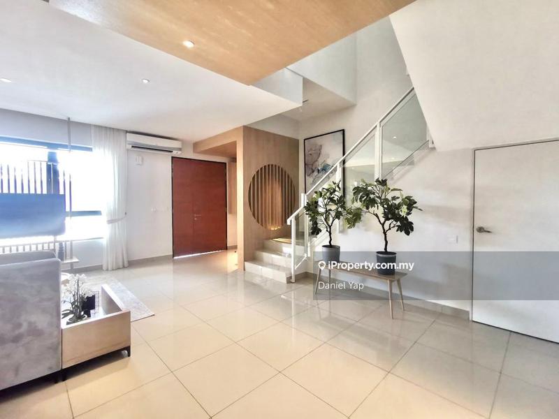 Rumah Berangkai 2 Tingkat untuk Dijual di Bandar Country Homes, Rawang oleh Daniel Yap - iProperty.com.my
