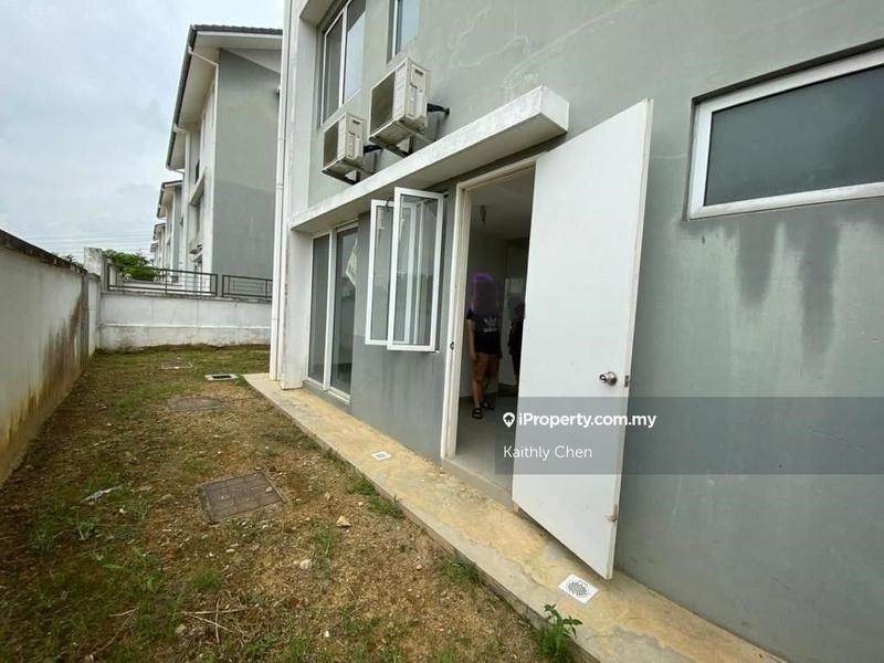 Rumah Berkembar untuk Disewa di Kampung Pulau Meranti, Puchong oleh Kaithly Chen - iProperty.com.my