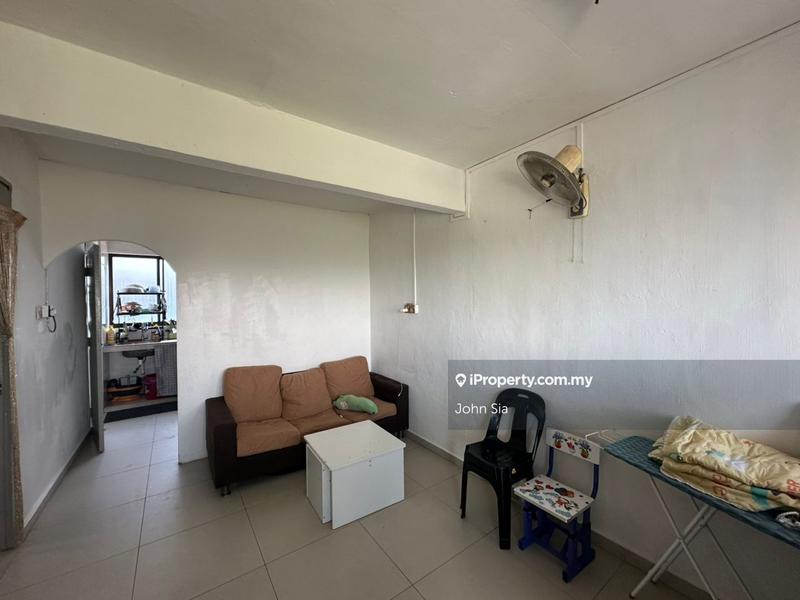 For Sale - Flat Taman Ungku Tun Aminah