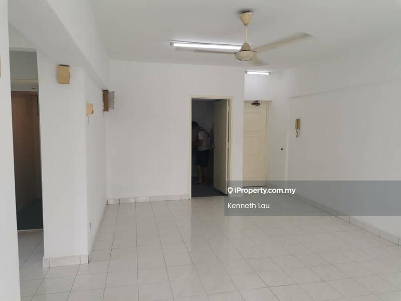 Pangsapuri untuk Disewa di Anjung Hijau (Greenfields) oleh Kenneth Lau - Living Room - iProperty.com.my
