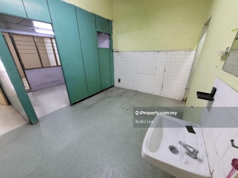 1-storey Terraced House for Sale in Taman Overseas Union (Taman Oug), Jalan Klang Lama (Old Klang Road) by BoBo Lee - iProperty.com.my