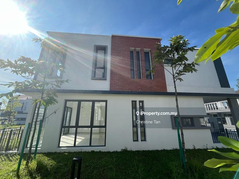 Rumah Teres 2-Tingkat untuk Dijual di Elmina, Shah Alam oleh Christine Tan - iProperty.com.my