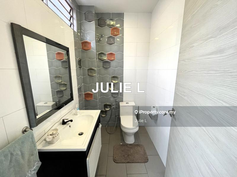 Bungalow House for Sale in Bukit Bandaraya, Bangsar by Julie L - iProperty.com.my