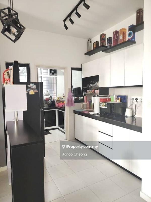 For Sale - Casa Green