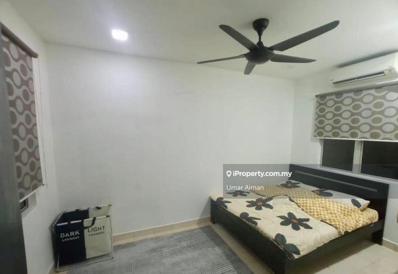 Rumah Berangkai 2 Tingkat untuk Dijual di Taman Cahaya Alam, Shah Alam oleh Umar Aiman - iProperty.com.my