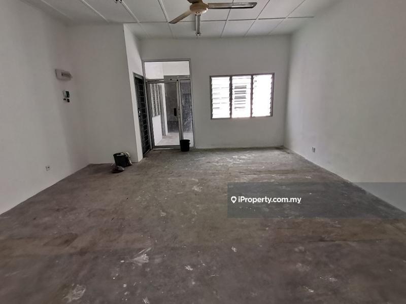 Shop / Office untuk Disewa di Seksyen 28, Taman Alam Megah, Shah Alam oleh Tony Tan - iProperty.com.my