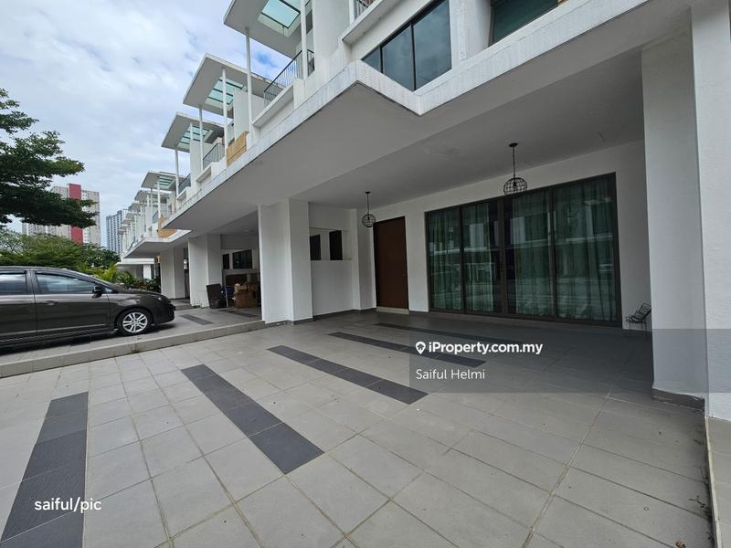 Rumah Teres 3-Tingkat untuk Dijual di Cyber 11, Cyberjaya oleh Saiful Helmi - iProperty.com.my