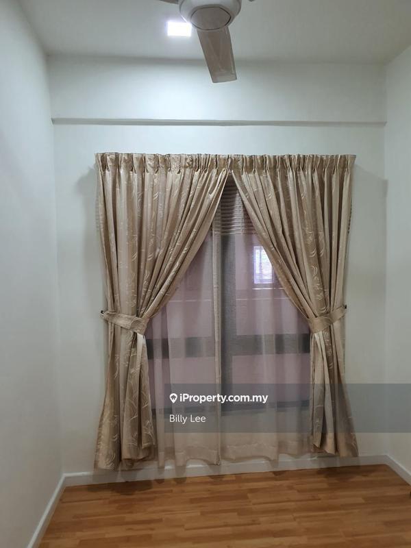 Kediaman Servis untuk Dijual di Suria Residence oleh Billy Lee - iProperty.com.my