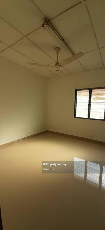 Rumah Pangsa untuk Dijual di Flat Pandan Jaya oleh David Low - iProperty.com.my