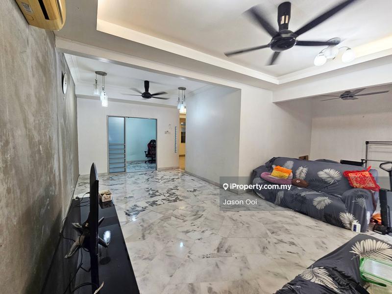 2-storey Terraced House for Sale in Putra Permai, Subang Jaya by Jason Ooi - Living Room - iProperty.com.my