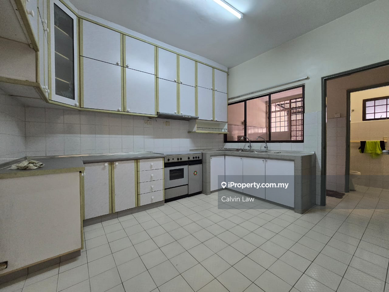 Rumah Berangkai 2 Tingkat untuk Dijual di Bandar Utama 10, Bandar Utama oleh Calvin Law - iProperty.com.my