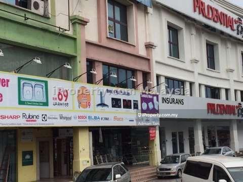 Shop / Office untuk Dijual di Petaling Jaya, Selangor oleh Adman Tan - iProperty.com.my