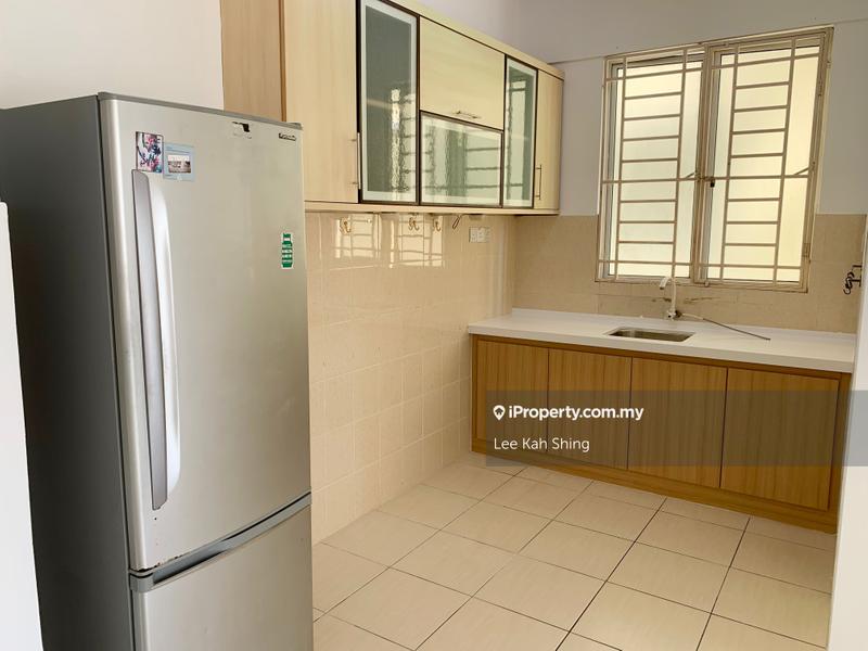 Condominium for Sale in Platinum Lake PV 10 by Lee Kah Shing - iProperty.com.my