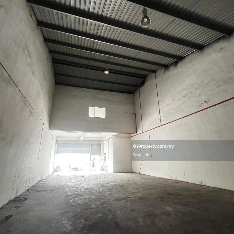 For Rent - 1.5 STOREY FACTORY @ VILARAYA INDUSTRIAL PARK, 3000 SQFT