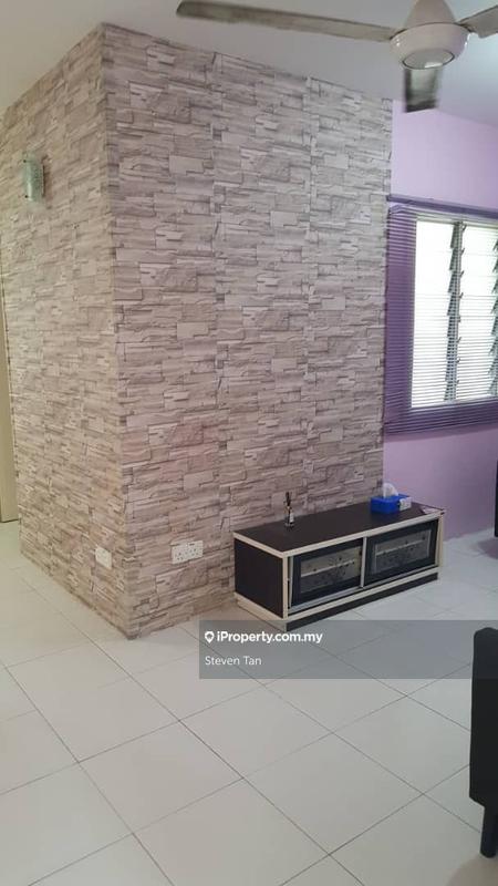 Townhouse for Sale in Bandar Saujana Putra, Tanjong Duabelas by Steven Tan - iProperty.com.my