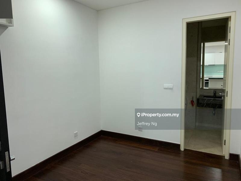 For Sale - Banyan Tree Signatures