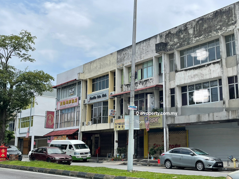 For Sale - Taman Mastiara 3 Storey Shop