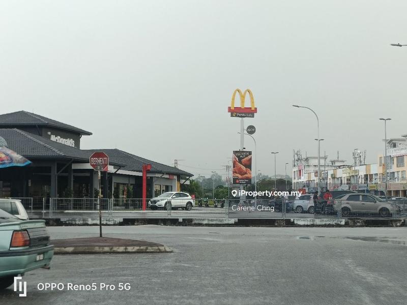 For Rent - Facing Main Road Corner 2nd Floor Shop Office For Rent