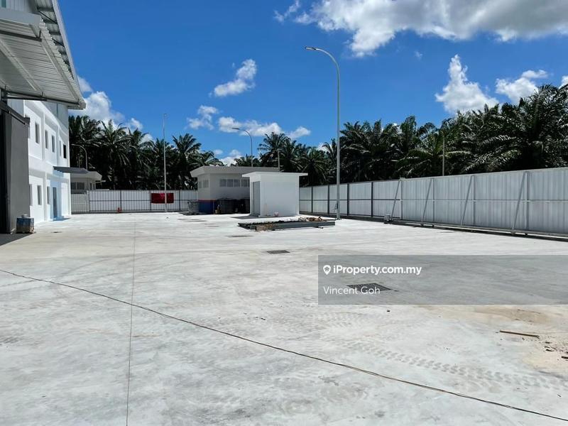 Kilang untuk Dijual di Kampung Teluk Mengkuang, Telok Panglima Garang oleh Vincent Goh - iProperty.com.my