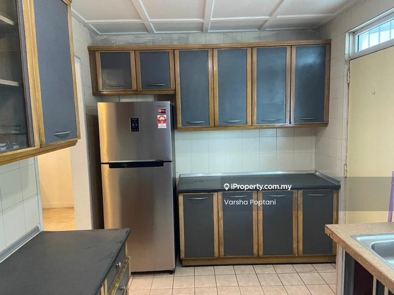 Kondominium untuk Disewa di Villa Scott oleh Varsha Poptani - Kitchen - iProperty.com.my