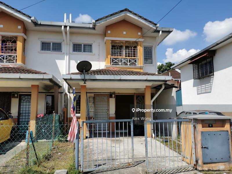 2-storey Terraced House for Sale in seri kembangan, taman lestari putra, Seri Kembangan by Alex Wong - iProperty.com.my
