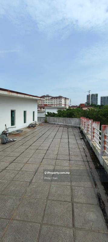 Kedai untuk Disewa di Taman Saujana Puchong, Seri Kembangan oleh Philip Chan - iProperty.com.my