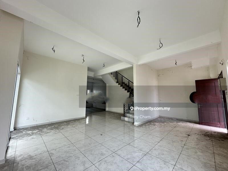 Semi-Detached House for Sale in Taman Saujana Klang, Taman Sungai Jati Klang, Klang by Tony Cham - iProperty.com.my