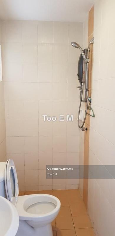 Rumah Bandar untuk Dijual di Taman Amansiara, Rawang oleh Too E M - Bathroom - iProperty.com.my