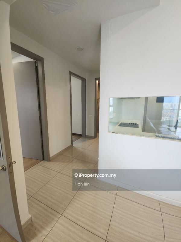 Service Residence for Sale in Twin Arkz by Hon Ian - iProperty.com.my