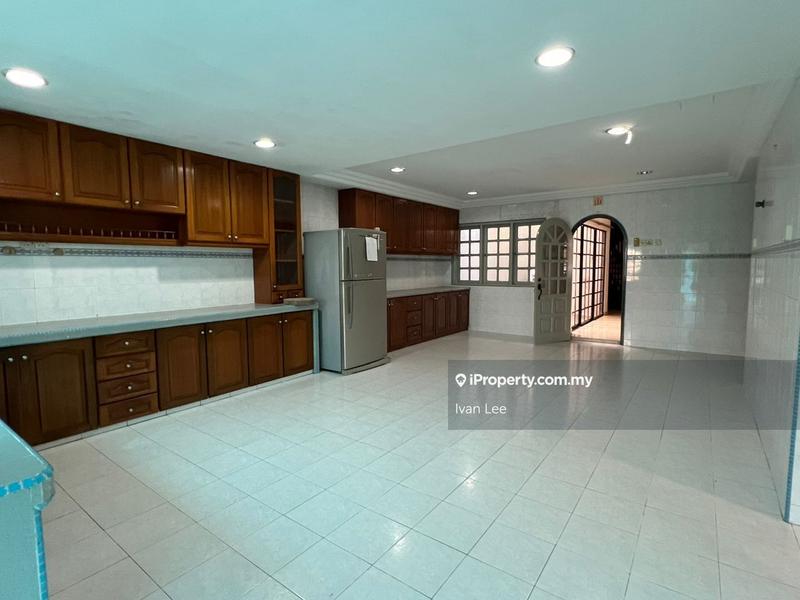 Rumah Berkembar untuk Dijual di Damansara Jaya, Petaling Jaya oleh Ivan Lee - iProperty.com.my