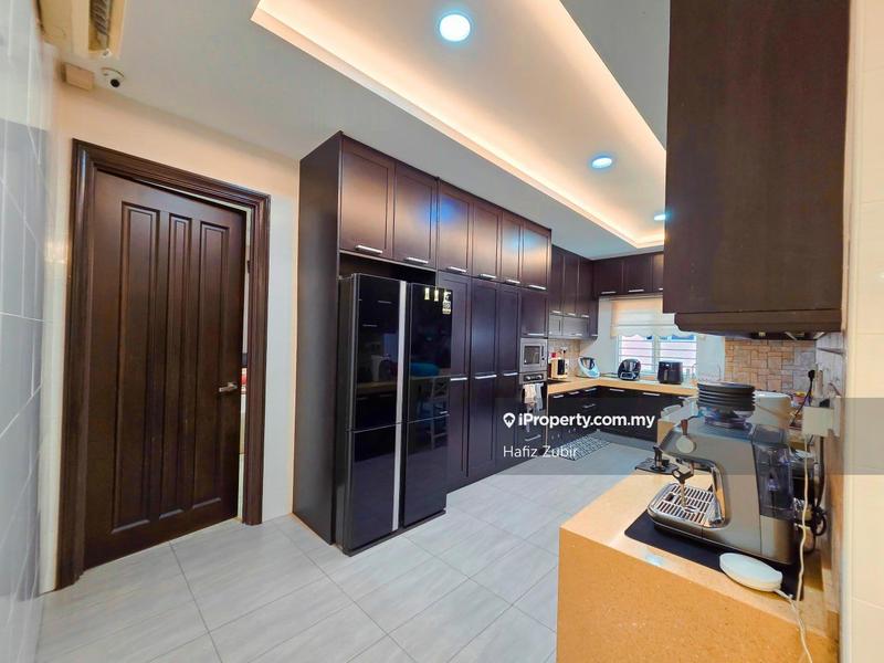 Rumah Berangkai 2 Tingkat untuk Dijual di Taman Tropika, Bangi oleh Hafiz Zubir - iProperty.com.my