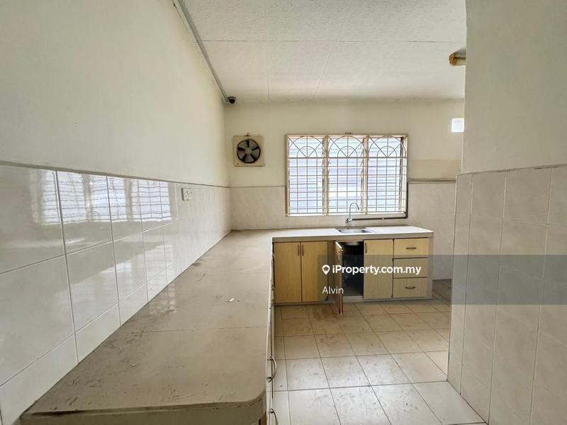 2-storey Terraced House for Sale in Taman Cheng Perdana, Cheng by Alvin - iProperty.com.my