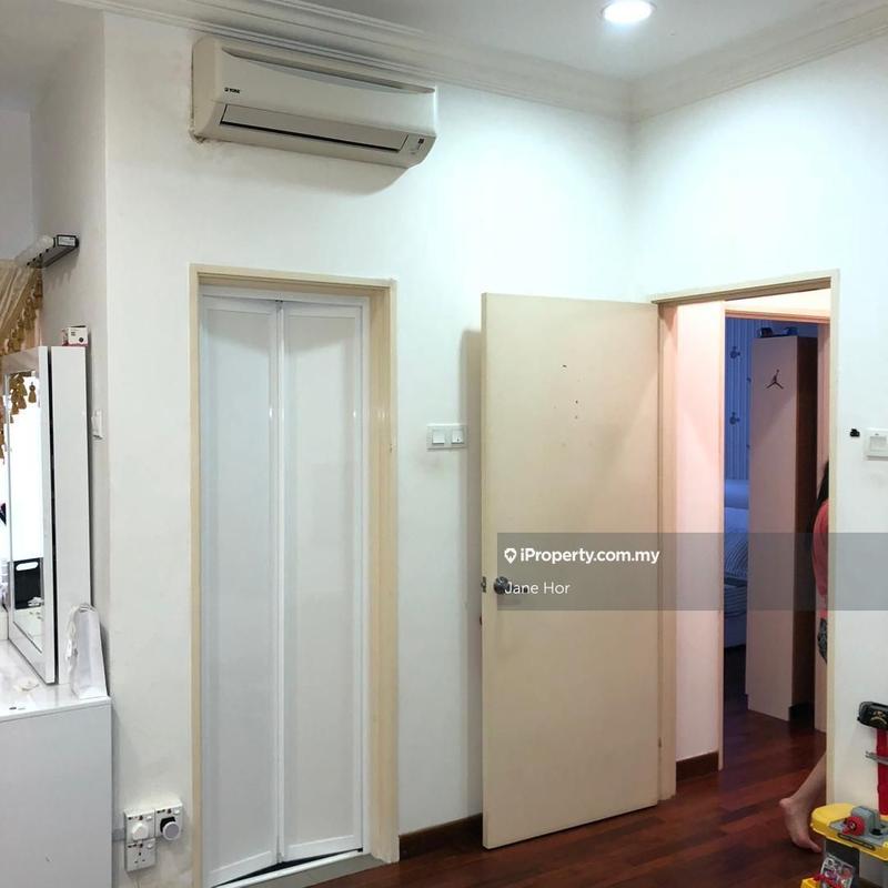 Townhouse for Sale in 16 sierra, Puchong by Jane Hor - iProperty.com.my