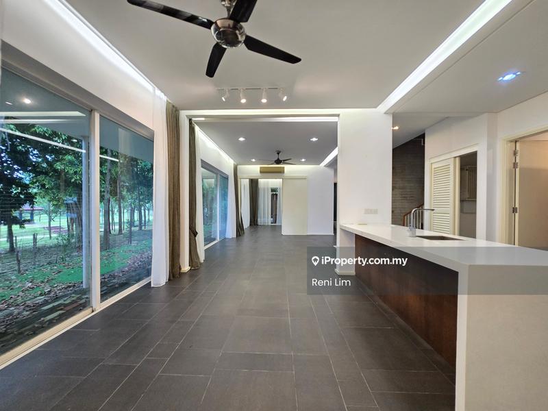 Rumah Berkembar untuk Dijual di Seri Pilmoor, Bayu Timur, Ara damansara, Ara Damansara oleh Reni Lim - Living Room - iProperty.com.my