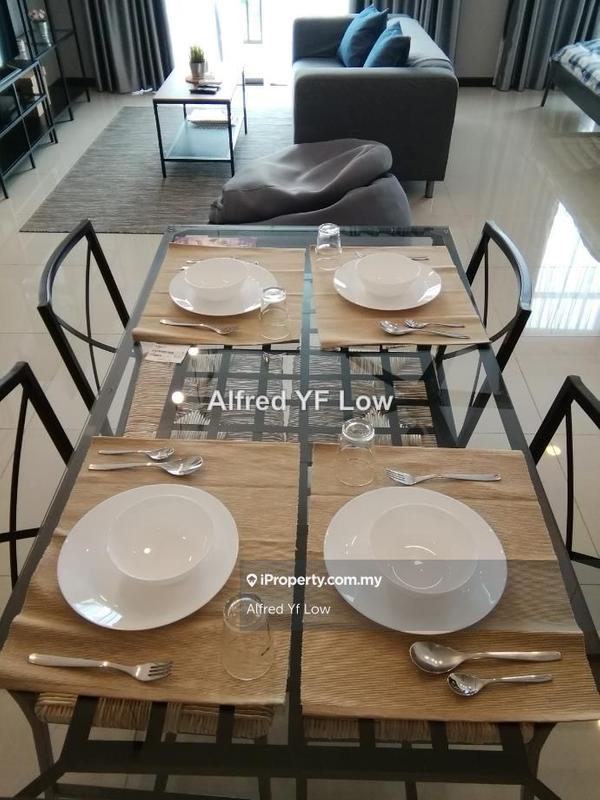 Kediaman Servis untuk Dijual di Molek Regency oleh Alfred Yf Low - iProperty.com.my