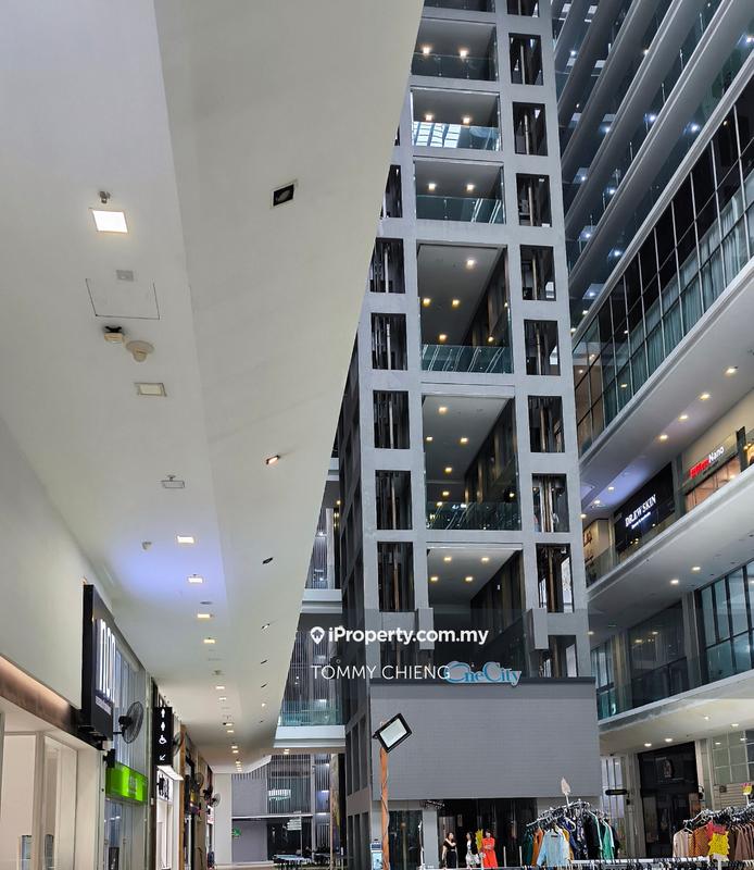 Retail Space for Sale in Skypark @ One City USJ Subang Retail Shop 2991sqft, Subang Jaya by TOMMY CHIENG - iProperty.com.my