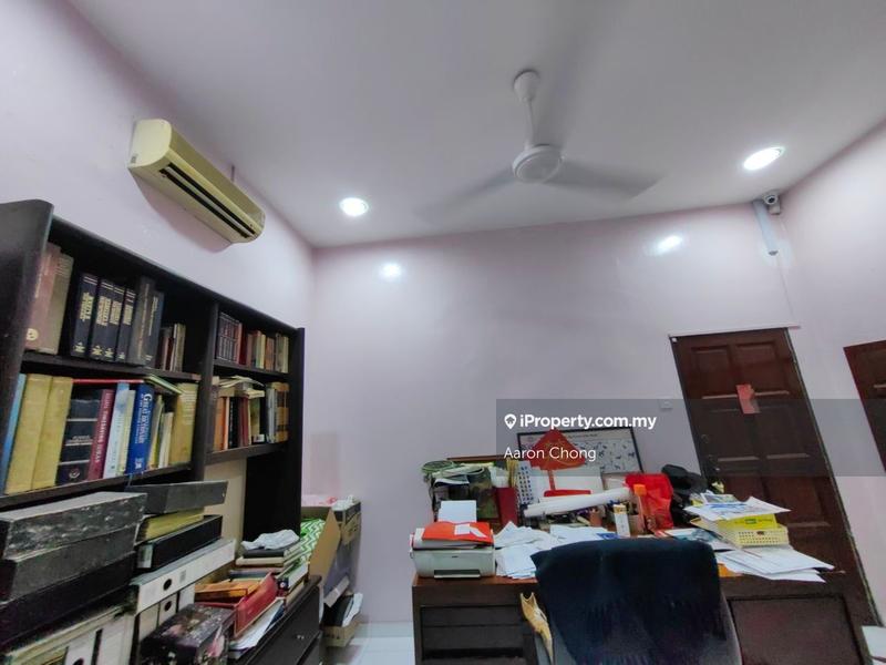 Bungalow House for Sale in Seksyen 4, Petaling Jaya by Aaron Chong - iProperty.com.my