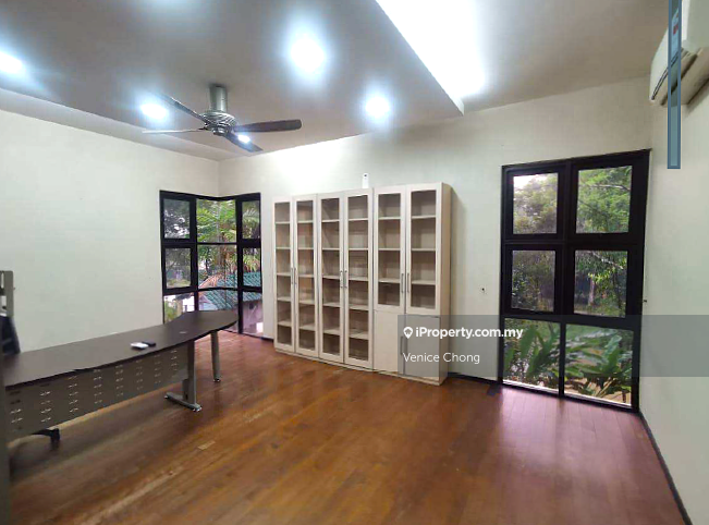 Bungalow House untuk Dijual di Bukit Gita Bayu, Seri Kembangan oleh Venice Chong - iProperty.com.my