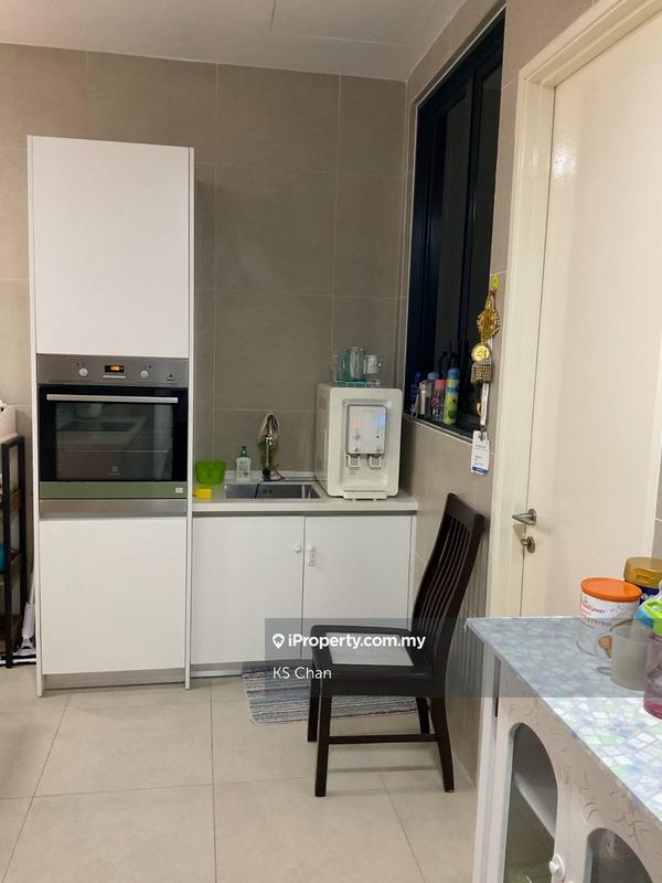 Service Residence for Sale in KL Gateway Premium Residences by KS Chan - iProperty.com.my