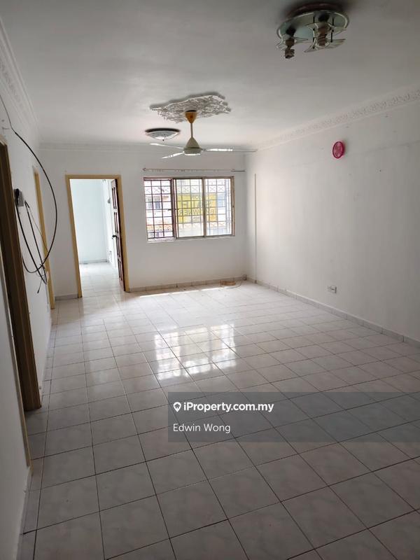 For Sale - Pangsapuri Subang Suria