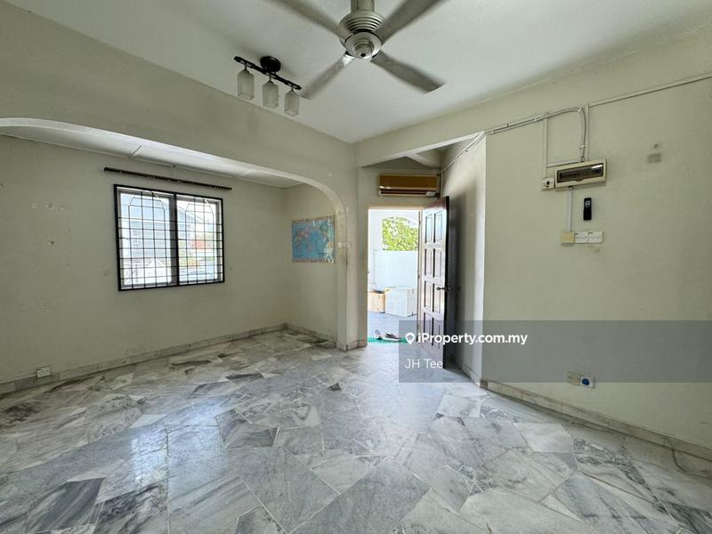 Rumah Teres 2-Tingkat untuk Dijual di Section 6 @ Kota Damansara oleh JH Tee - iProperty.com.my