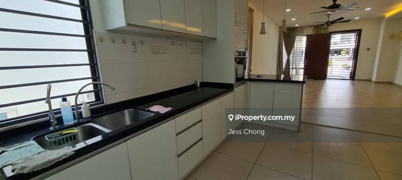 Townhouse for Sale in 16 sierra, Puchong by Jess Chong - iProperty.com.my