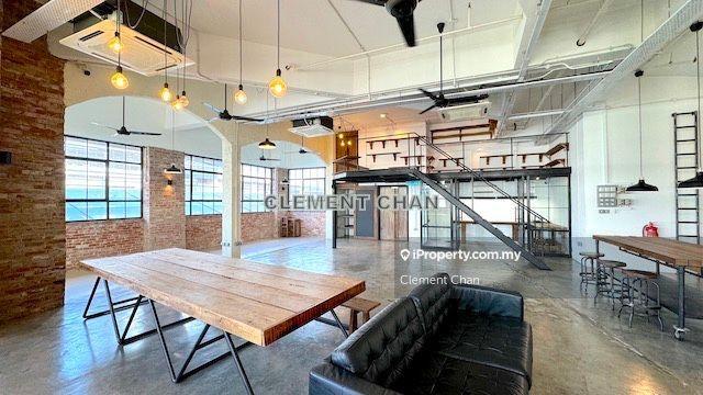 For Sale - Plaza Arkadia