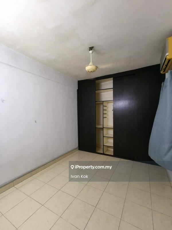 Condominium for Sale in Puncak Seri Kelana by Ivan Kok - Bedroom - iProperty.com.my