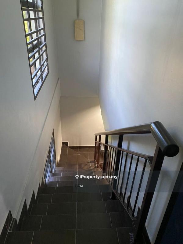 Banglo untuk Dijual di Bandar Seri Putra, Bangi oleh Lina - iProperty.com.my